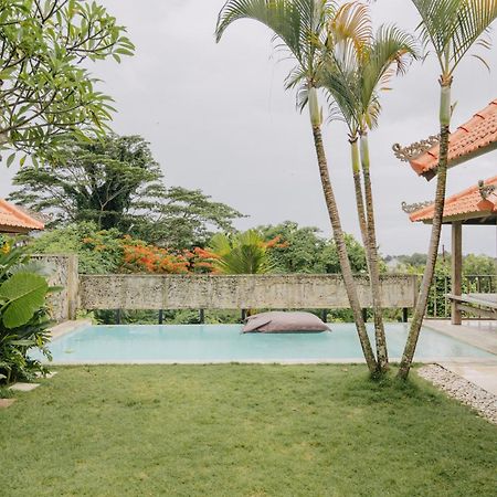 Tropical Villa Indah أُلُواتو المظهر الخارجي الصورة