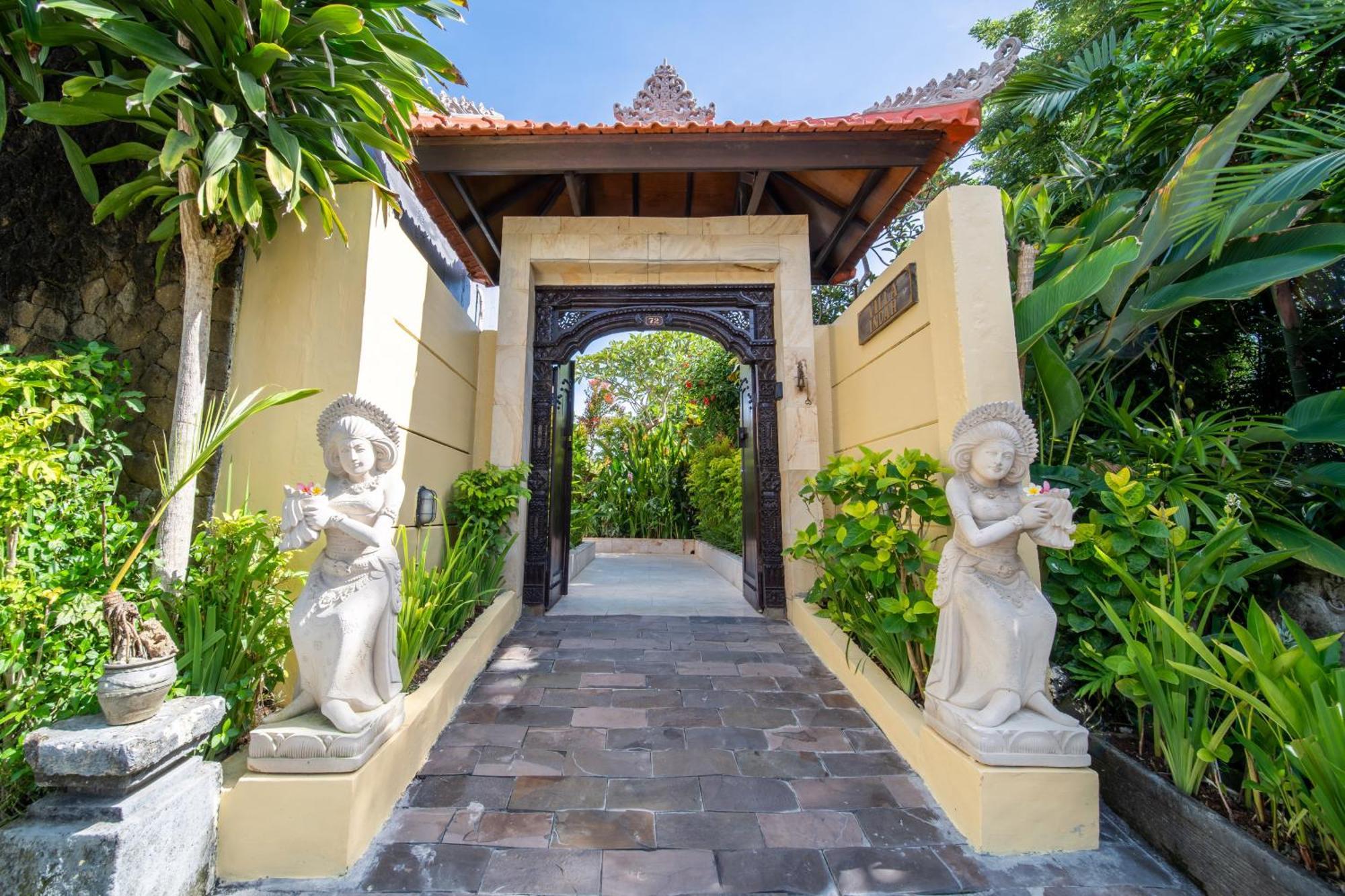 Tropical Villa Indah أُلُواتو المظهر الخارجي الصورة