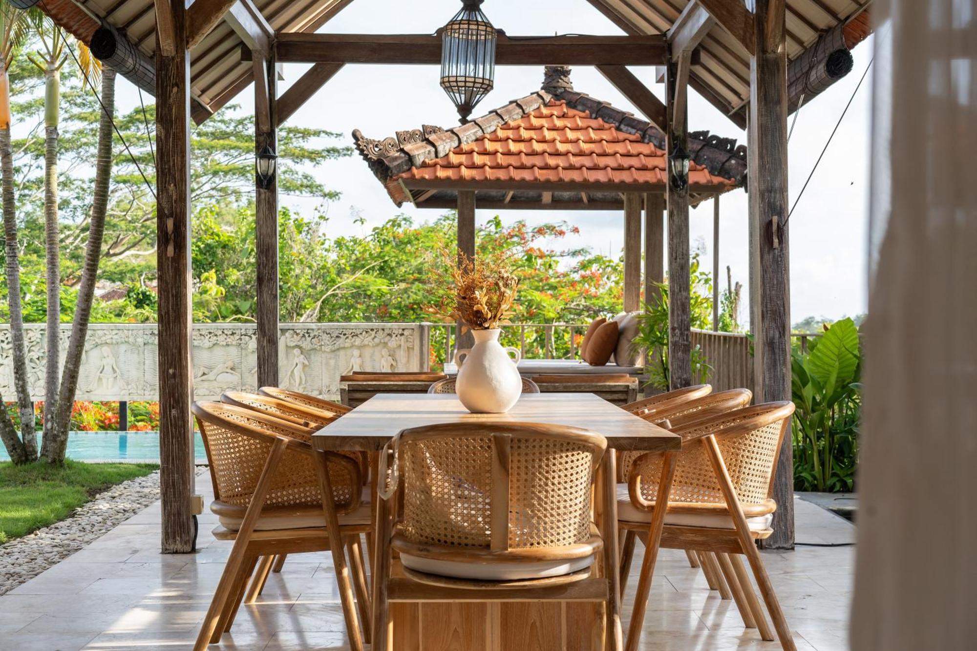 Tropical Villa Indah أُلُواتو المظهر الخارجي الصورة